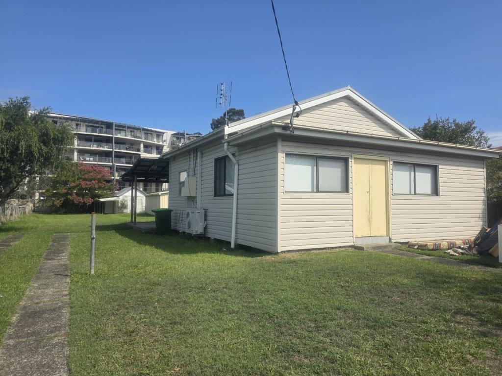 22 Oakland Ave, The Entrance, NSW 2261