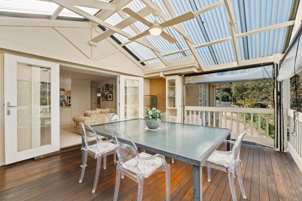 1a Leane Dr, Eltham, VIC 3095