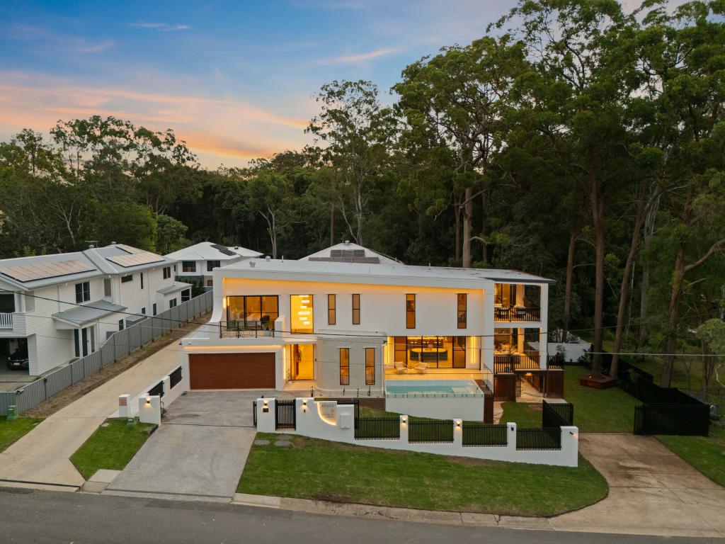 25 Elizabeth St, Everton Hills, QLD 4053
