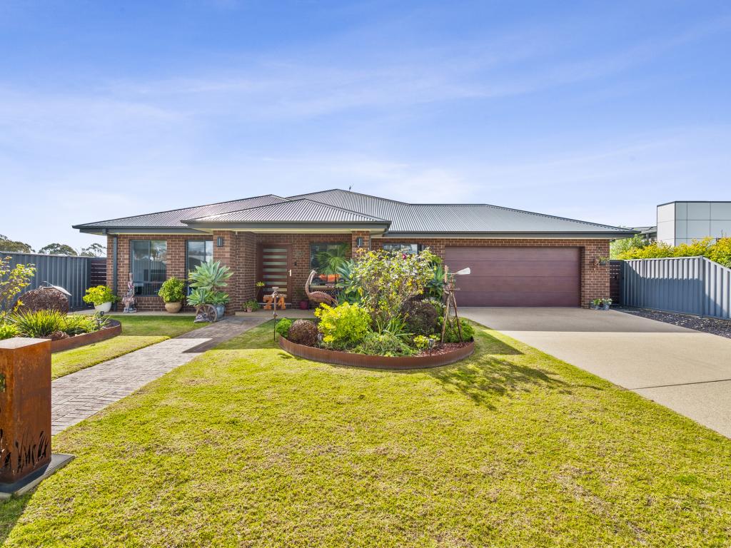 74 Bruton St, Tocumwal, NSW 2714