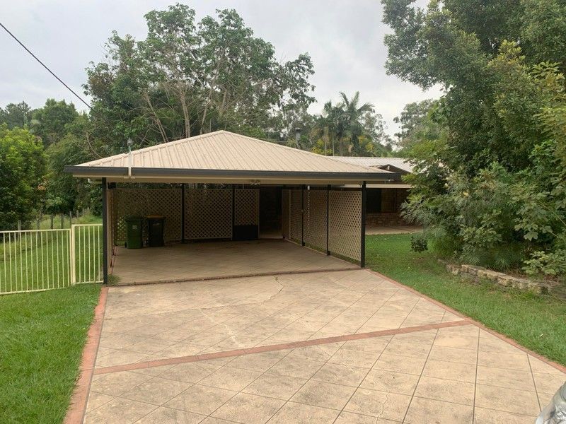 4 Burbury Rd, Morayfield, QLD 4506