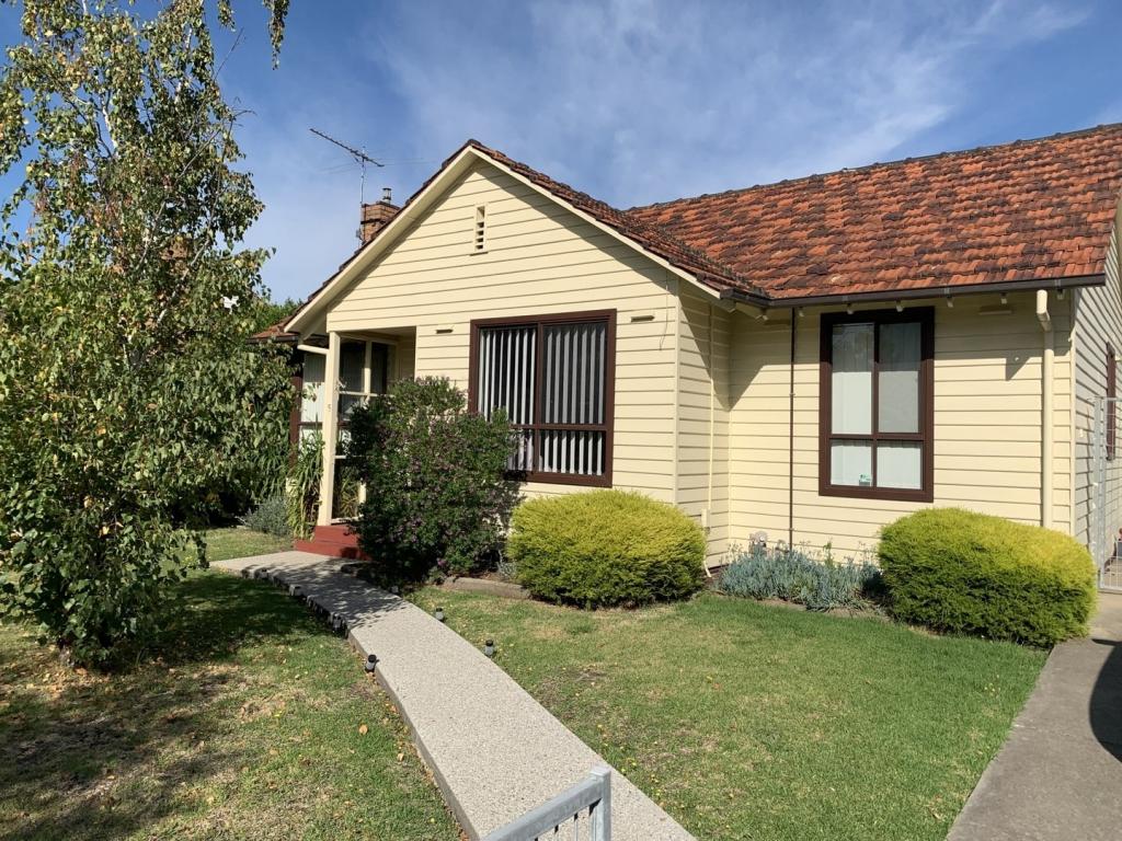 5 Bernard St, Spotswood, VIC 3015