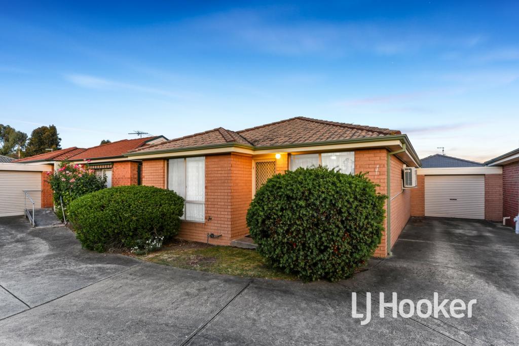 8/37 KING ST, PAKENHAM, VIC 3810