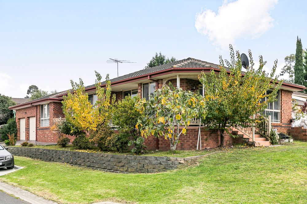 17 Reynolds Ct, Roxburgh Park, VIC 3064