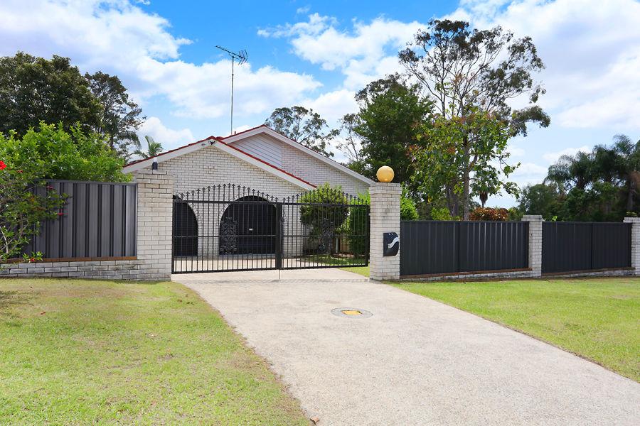 164 Discovery Dr, Helensvale, QLD 4212