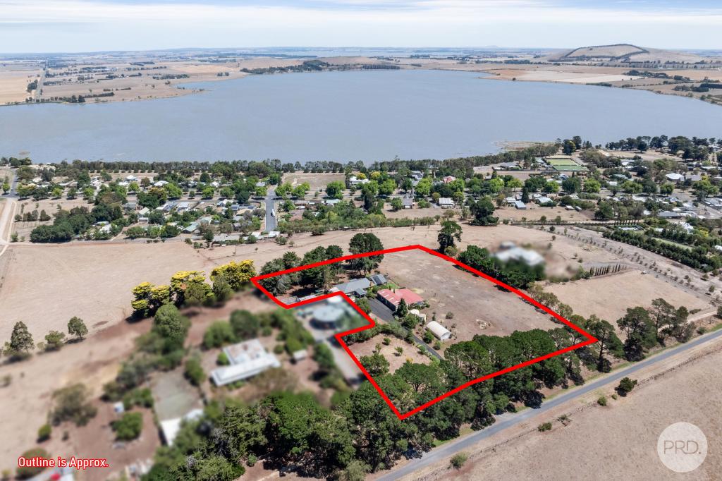 74 Morton St, Learmonth, VIC 3352