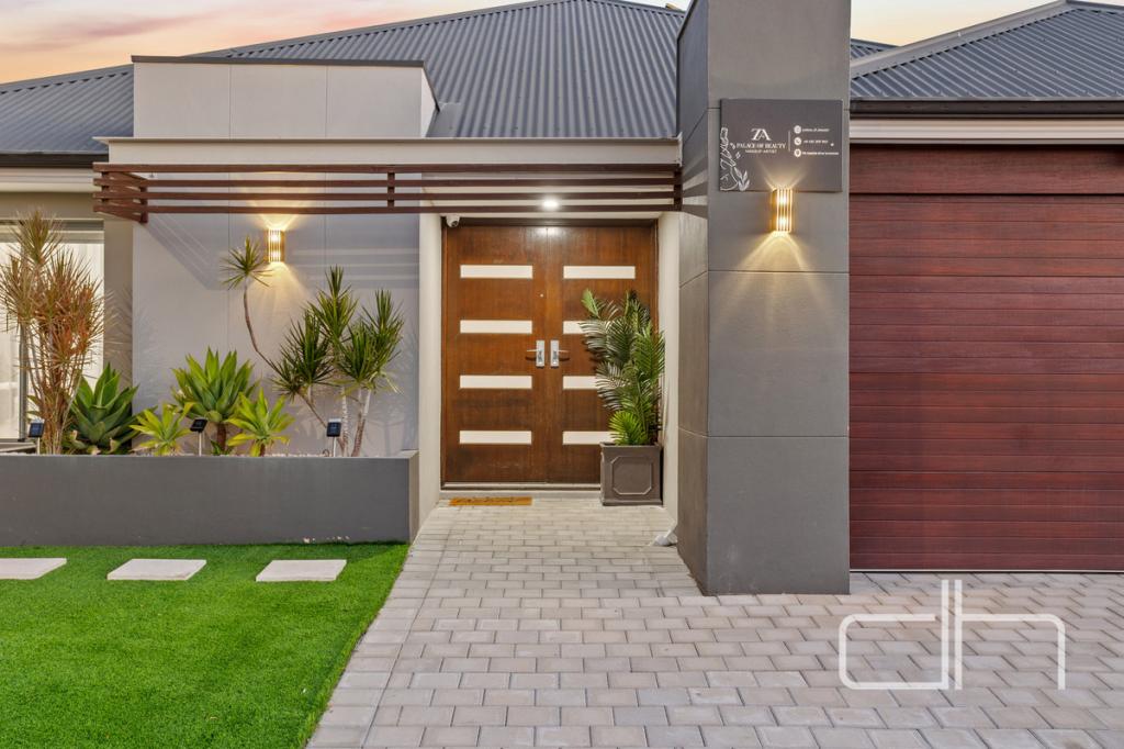 96 Raeside Dr, Landsdale, WA 6065