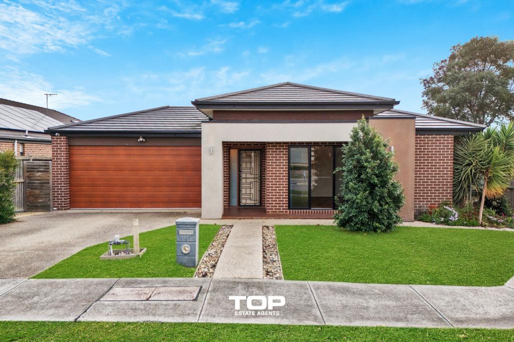 51 Mernoo Ave, Clyde North, VIC 3978