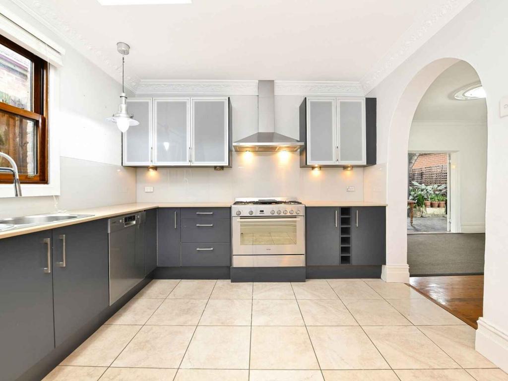 30 Grove St, St Peters, NSW 2044