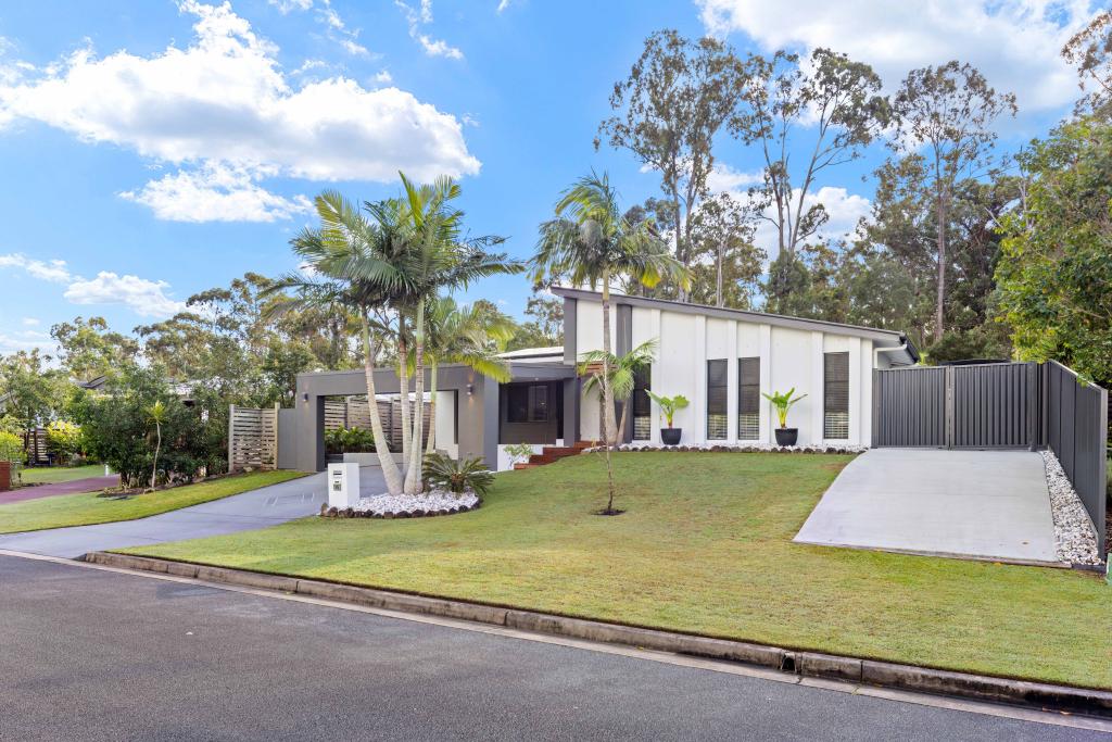 18 Bakers Ridge Dr, Oxenford, QLD 4210