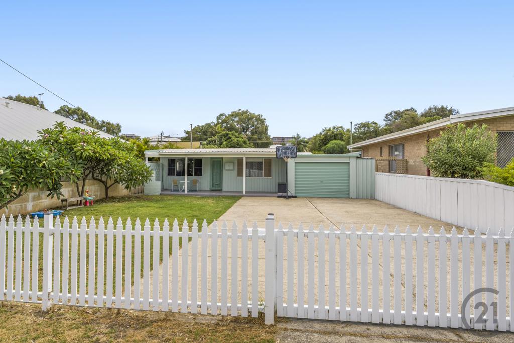 76 Mary St, Halls Head, WA 6210