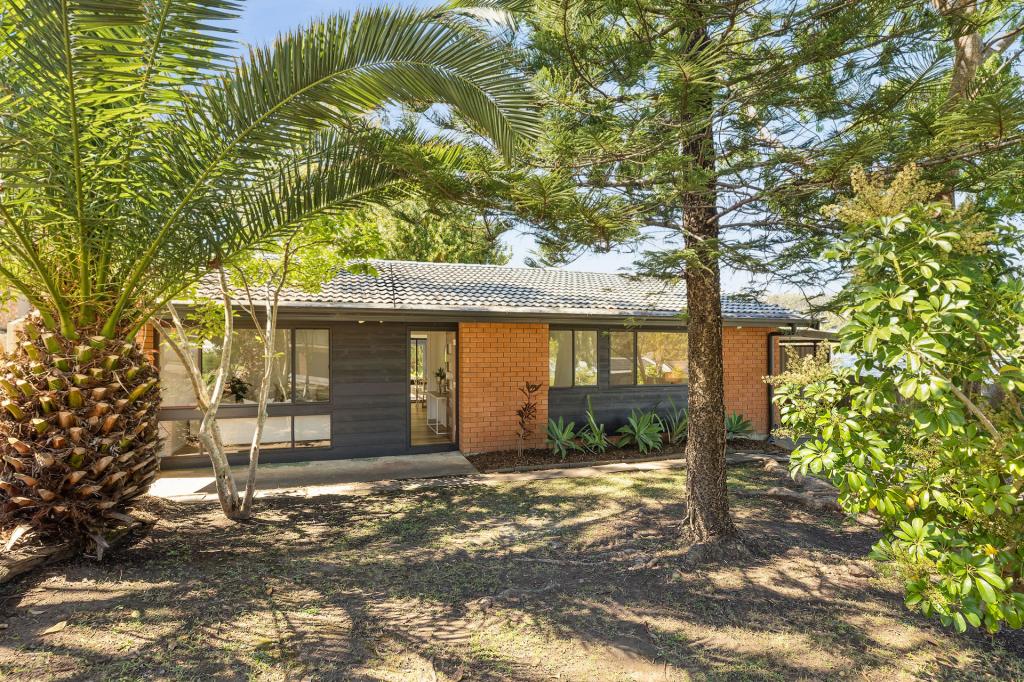 11 Darryl Rd, Wyoming, NSW 2250