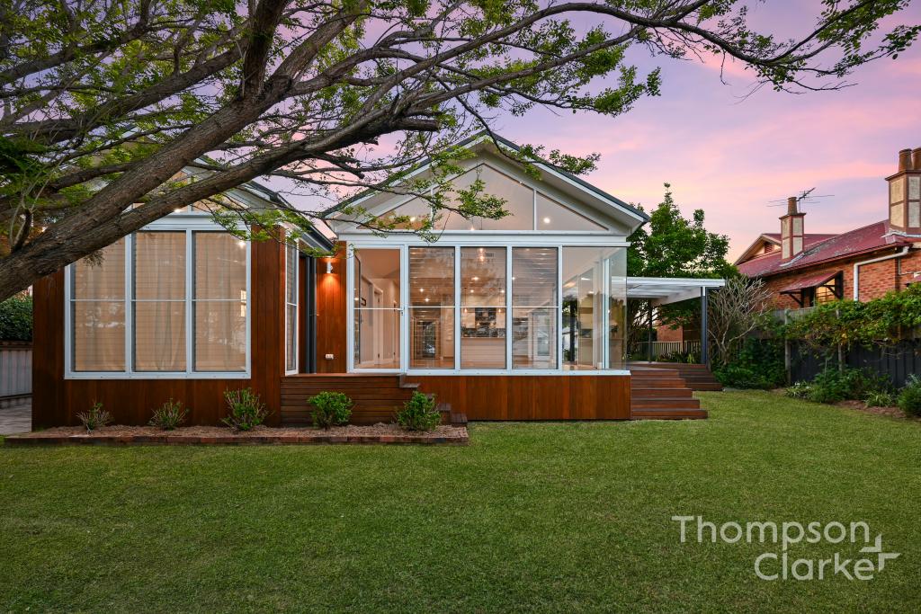 27 Queen St, Lorn, NSW 2320