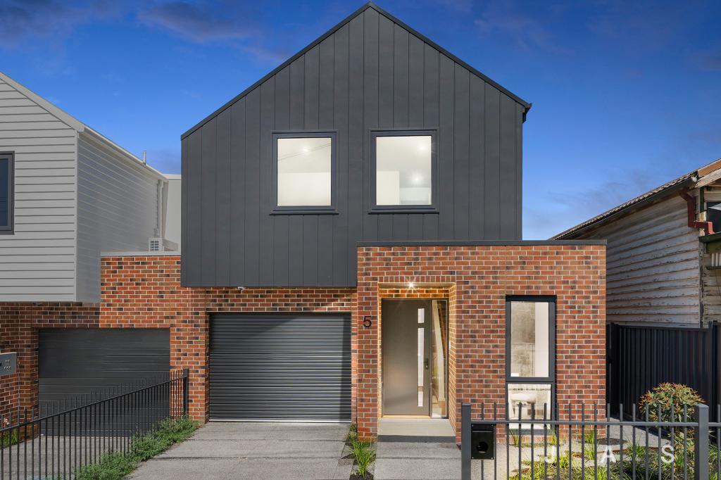 5 CHARLES ST, SEDDON, VIC 3011