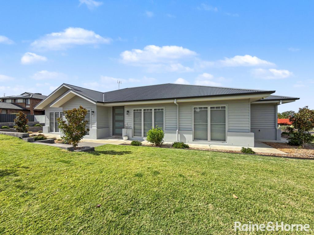 6 Overlanders Way, Hillvue, NSW 2340