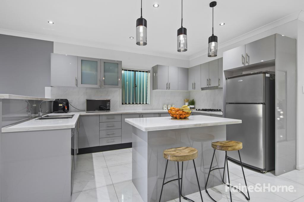 54 Pelargonium Cres, Macquarie Fields, NSW 2564