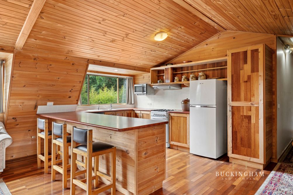 1260 Whittlesea Yea Rd, Kinglake West, VIC 3757