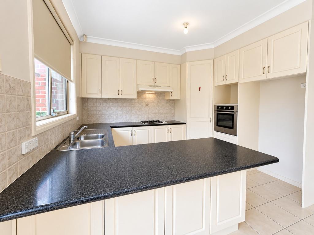 2/9 Madeleine Rd, Clayton, VIC 3168