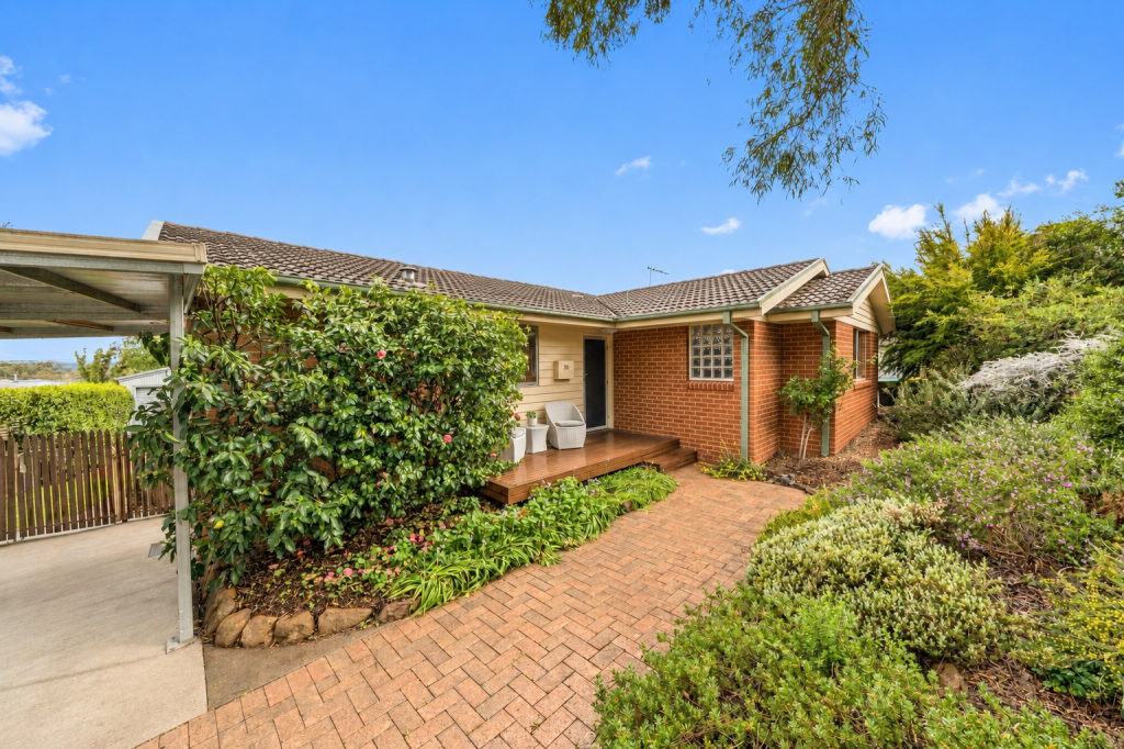 30 Mcintosh St, Scullin, ACT 2614