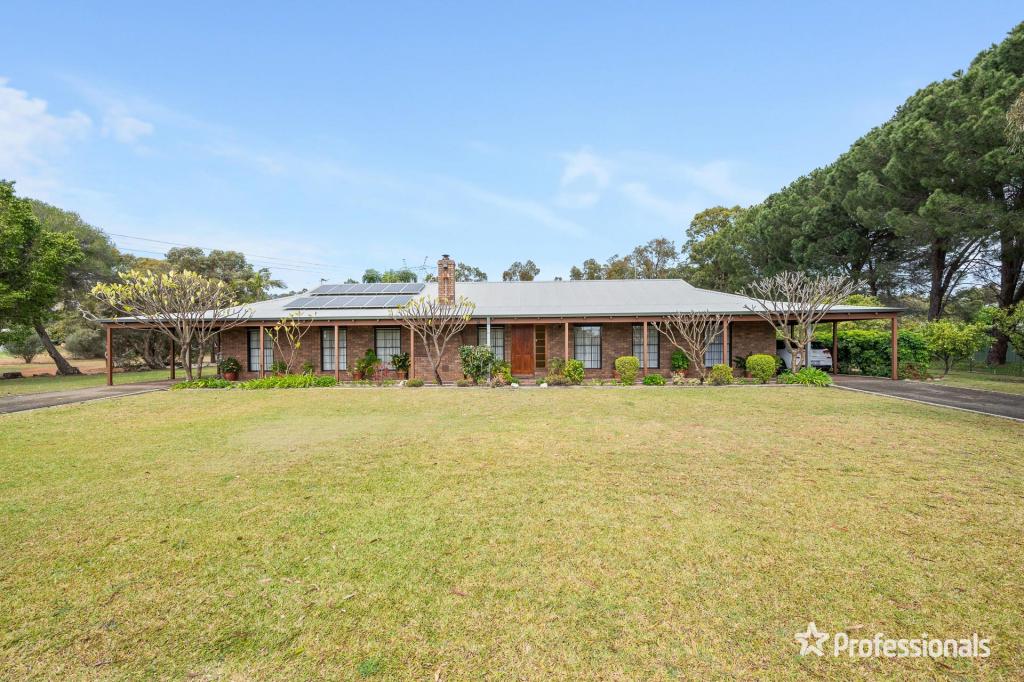 60 Lewis Rd, Wattle Grove, WA 6107