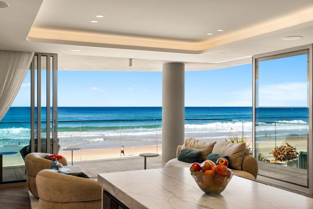 2/3519 Main Beach Pde, Main Beach, QLD 4217