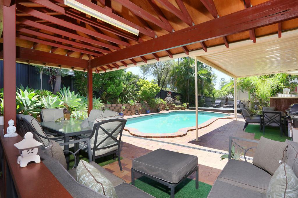 1 Jilpangi Cres, Ashmore, QLD 4214