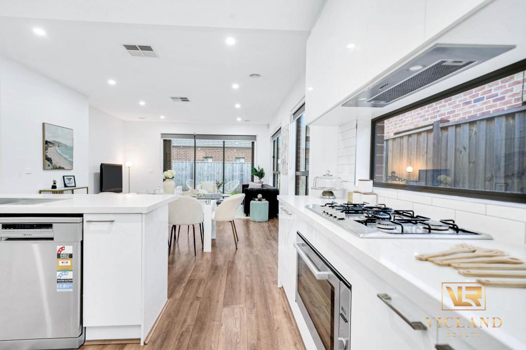 3 MERLOT RD, WOLLERT, VIC 3750