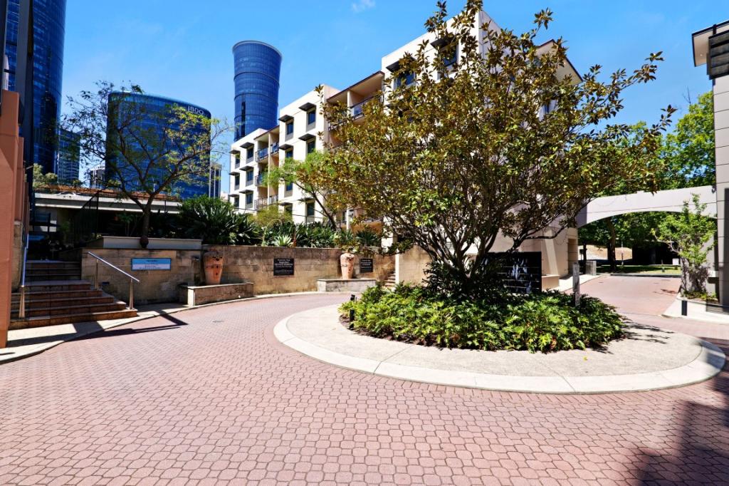 4/110 MOUNTS BAY RD, PERTH, WA 6000