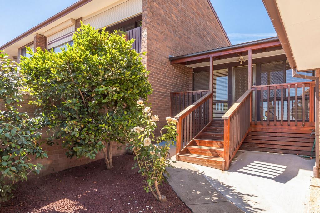 63 HALLEN CL, PHILLIP, ACT 2606