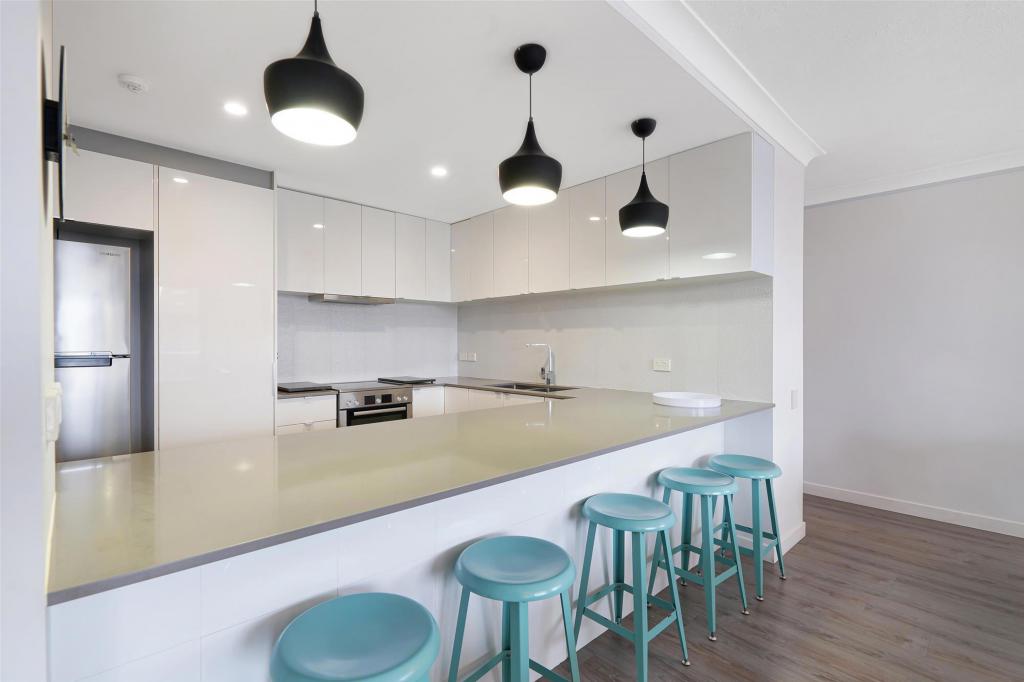 8/3576 Main Beach Pde, Main Beach, QLD 4217