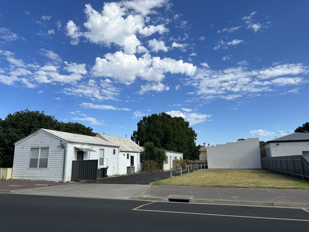 55-57 Robertson St, Naracoorte, SA 5271