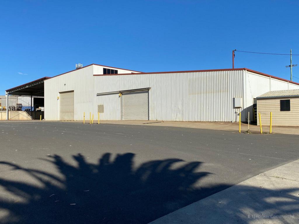 446-454 Boundary St, Wilsonton, QLD 4350