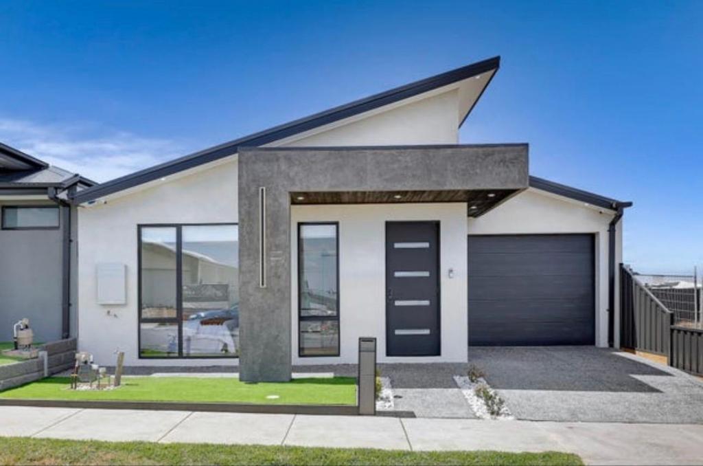 29 CELESTIAL WAY, GREENVALE, VIC 3059