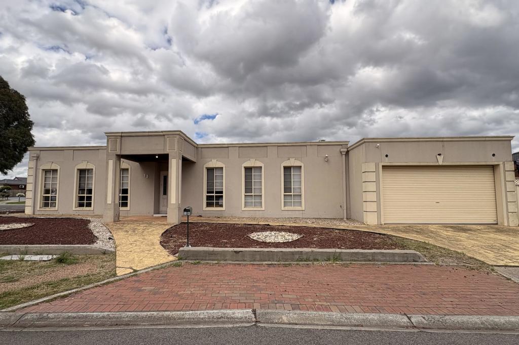 13 Yellow Gum Rd, Delahey, VIC 3037