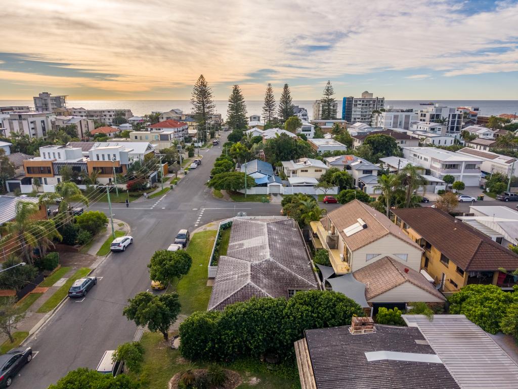 76 Petrel Ave, Mermaid Beach, QLD 4218