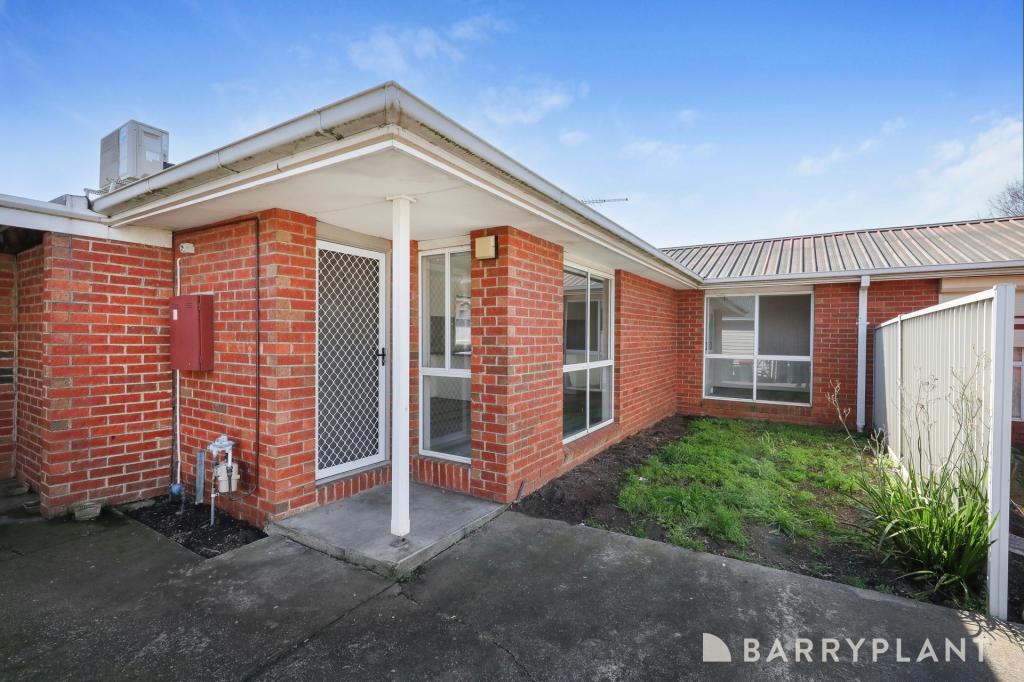 2/10 Oldfield St, Sunshine West, VIC 3020