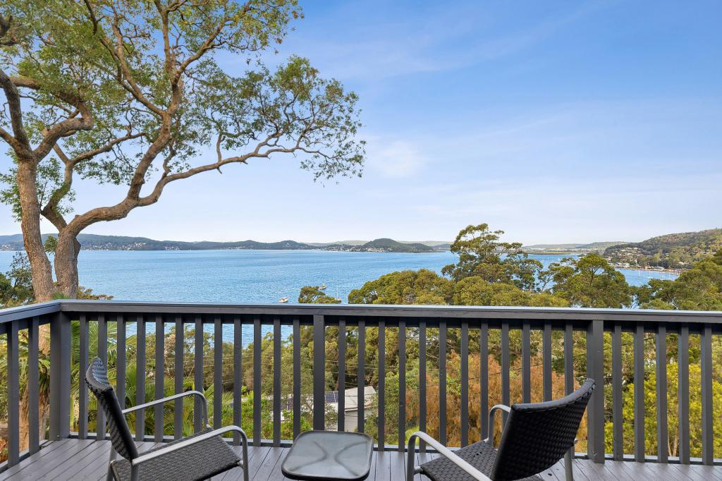 26 Sandstone Cres, Tascott, NSW 2250