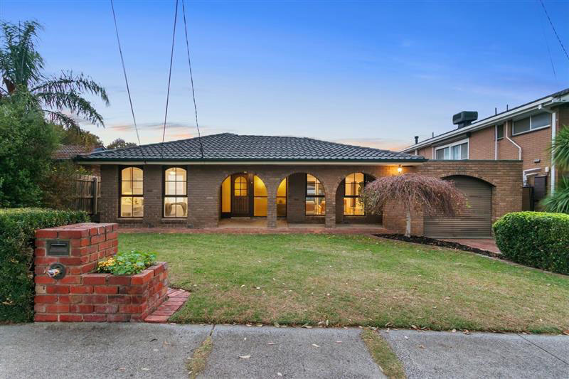 62 HOWARD RD, DINGLEY VILLAGE, VIC 3172