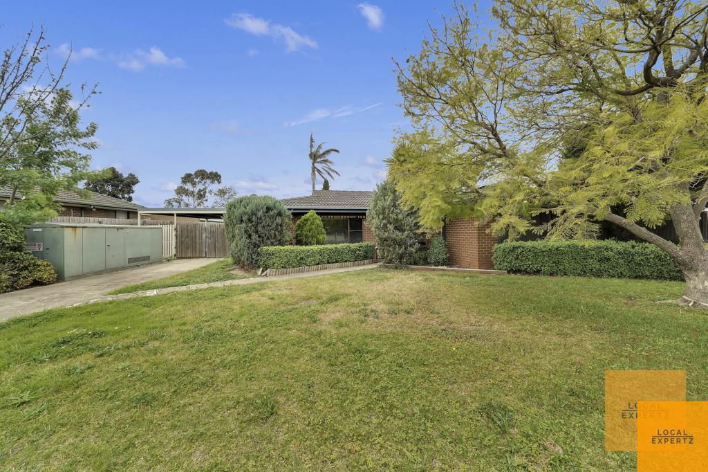 2 Gloucester Way, Melton West, VIC 3337