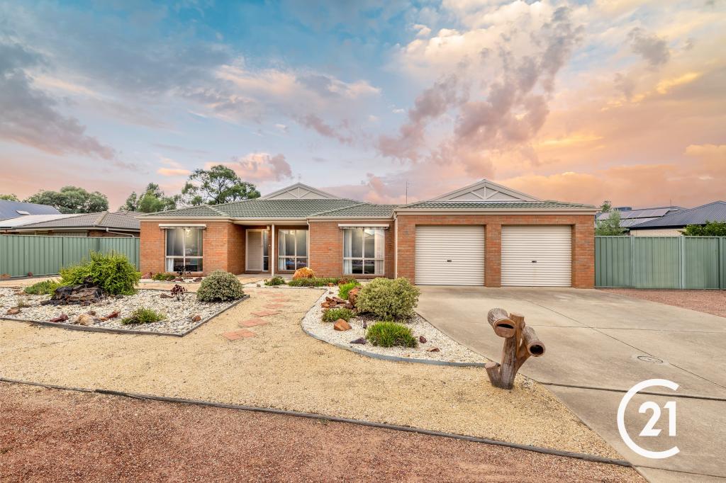 61 Woodlands Cct, Echuca, VIC 3564