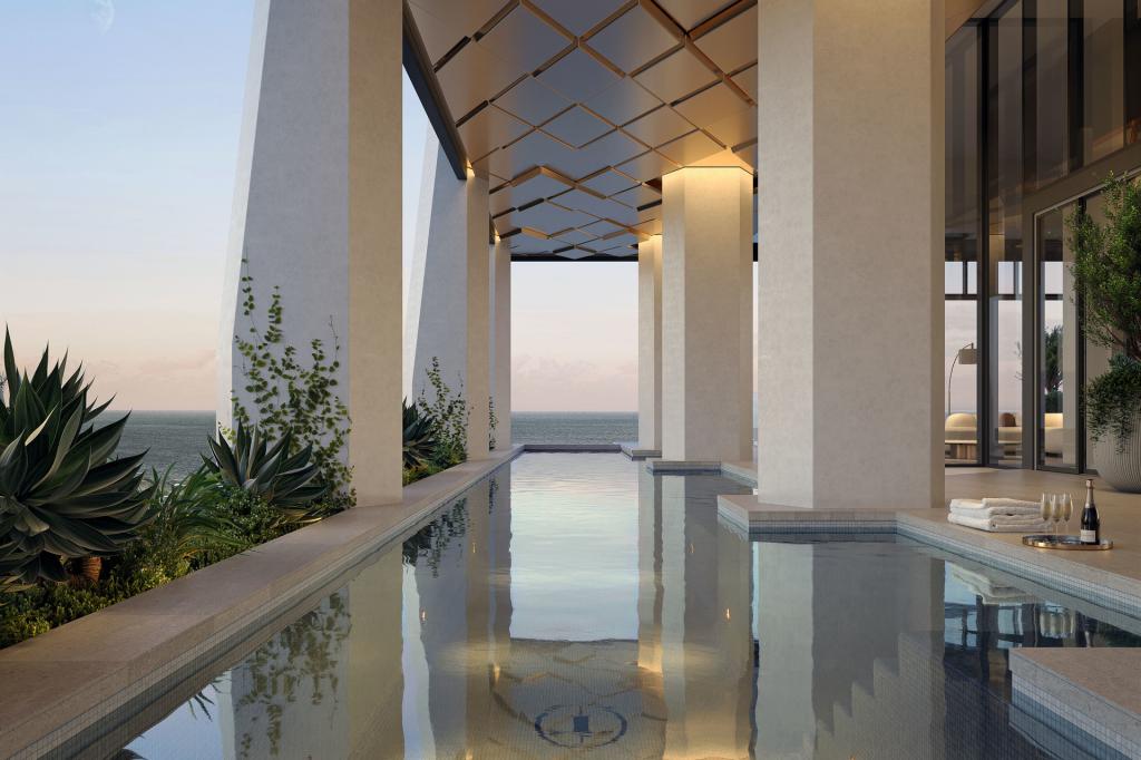 8/2 Charles Ave, Broadbeach, QLD 4218