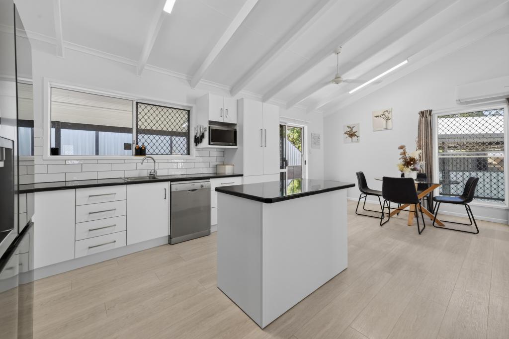 17 Anthony Vella St, Rural View, QLD 4740