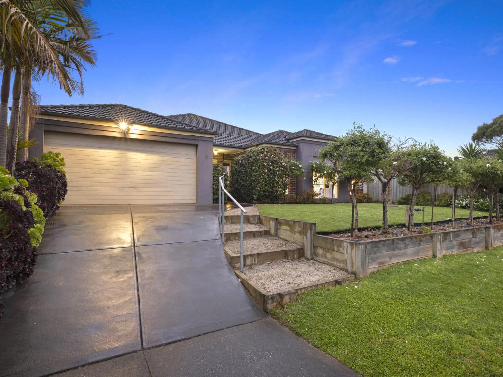 8 Mary Gr, Hastings, VIC 3915