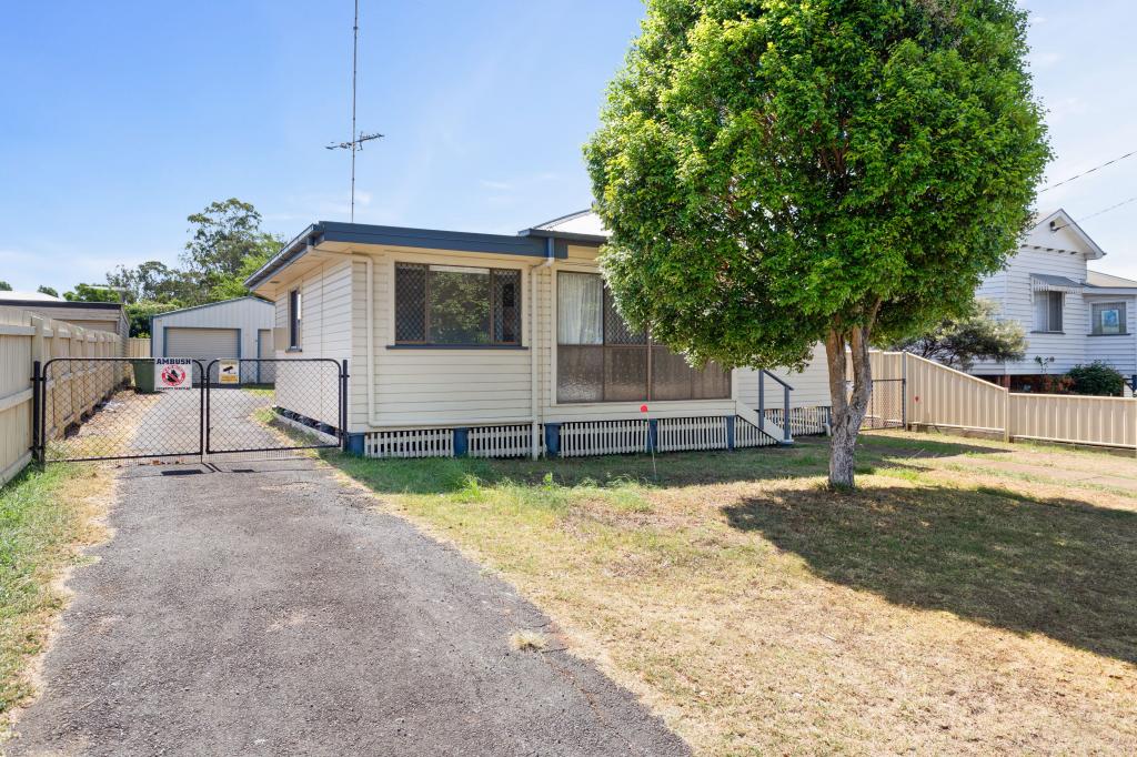409 Tor St, Newtown, QLD 4350