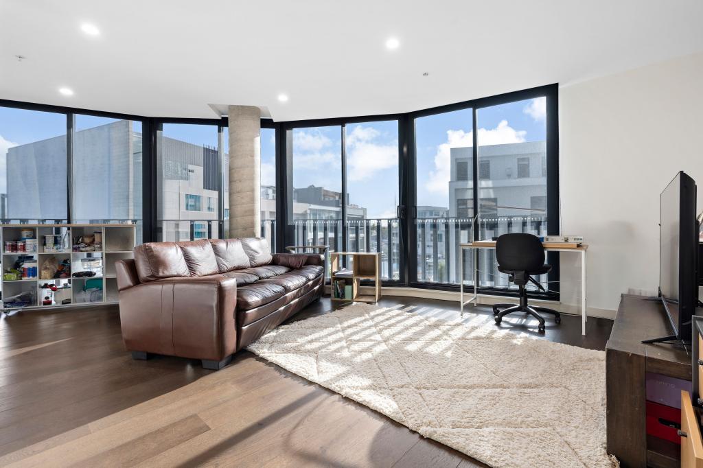 213/109 MCLEOD RD, PATTERSON LAKES, VIC 3197