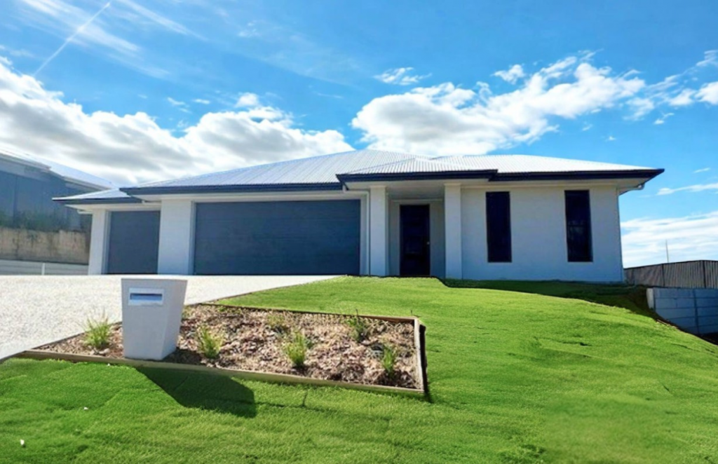 37b Excalibur Cres, Southside, QLD 4570