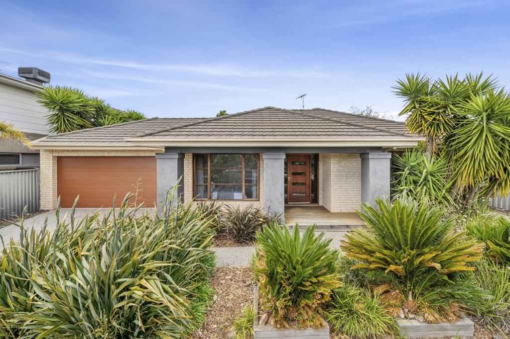 112 Eastlakes Bvd, Lara, VIC 3212