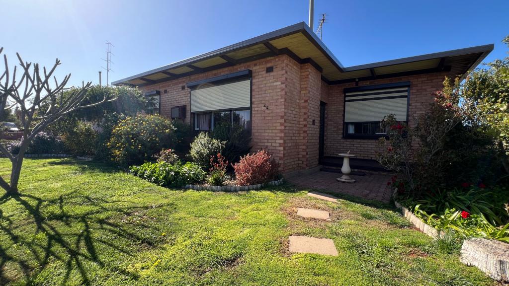 24 Mcconville St, Whyalla Playford, SA 5600