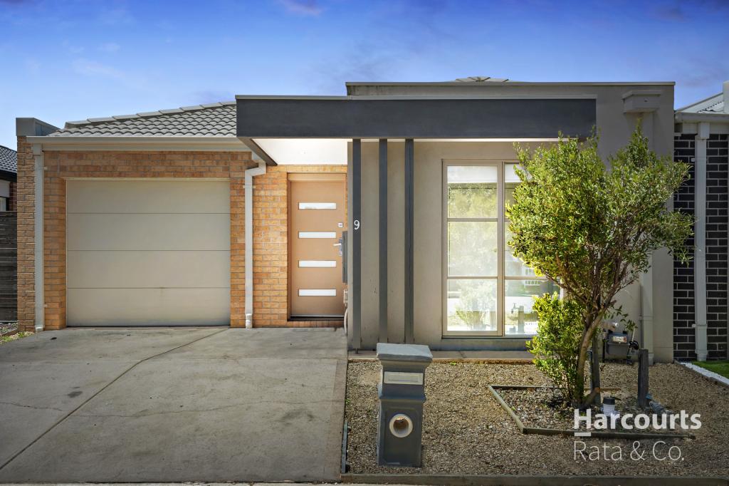 9 Gossamer Way, Mickleham, VIC 3064