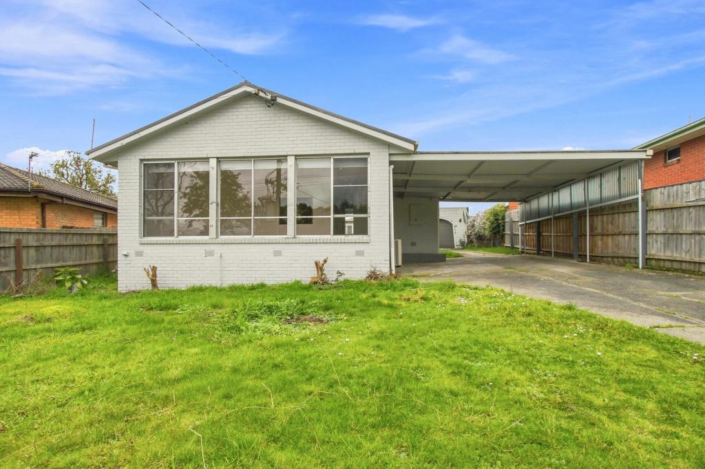 11 Ritchie Rd, Churchill, VIC 3842